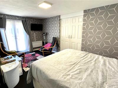 OWNERS BEDROOM
